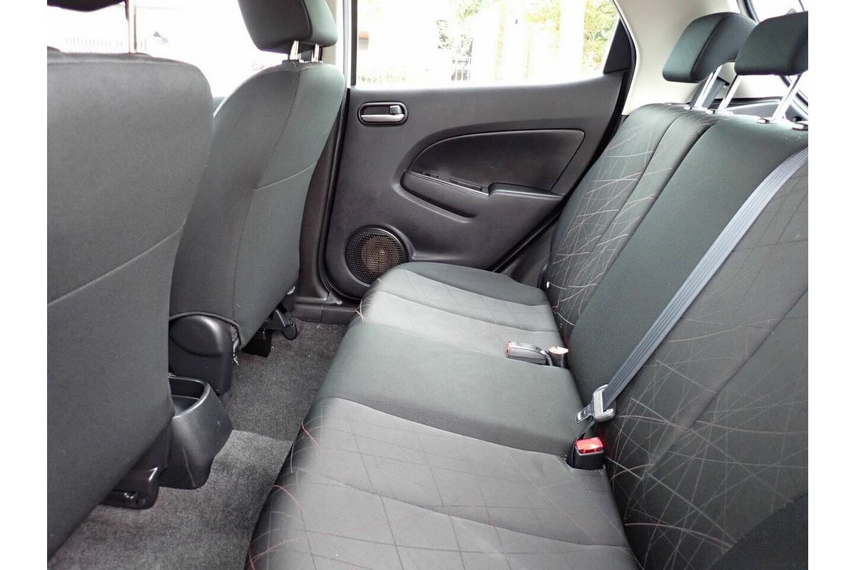2013 Mazda 2 Neo DE MY13