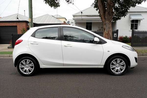 2013 Mazda 2 Neo DE MY13