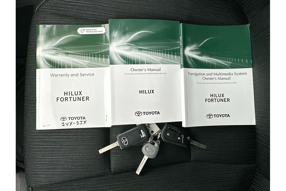 2022 Toyota Hilux SR GUN126R 4X4