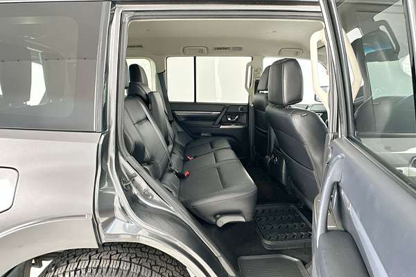 2020 Mitsubishi Pajero GLS NX