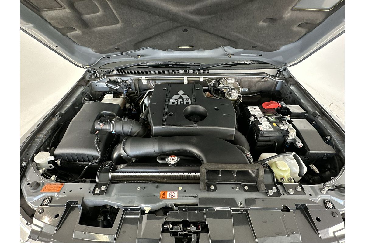 2020 Mitsubishi Pajero GLS NX