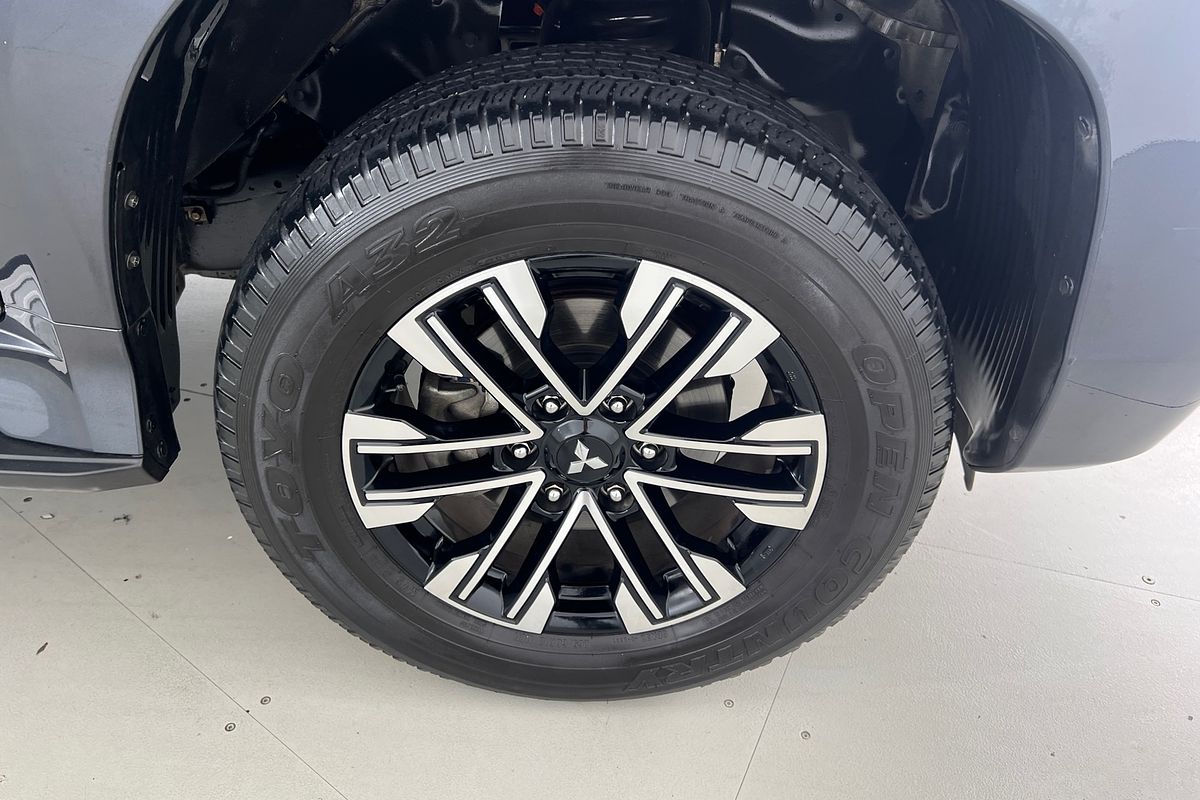 2022 Mitsubishi Pajero Sport Exceed QF
