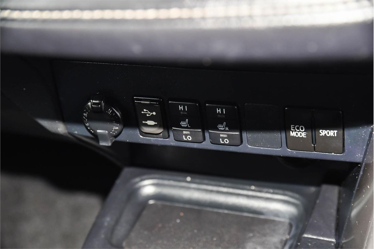 2016 Toyota RAV4 Cruiser ASA44R