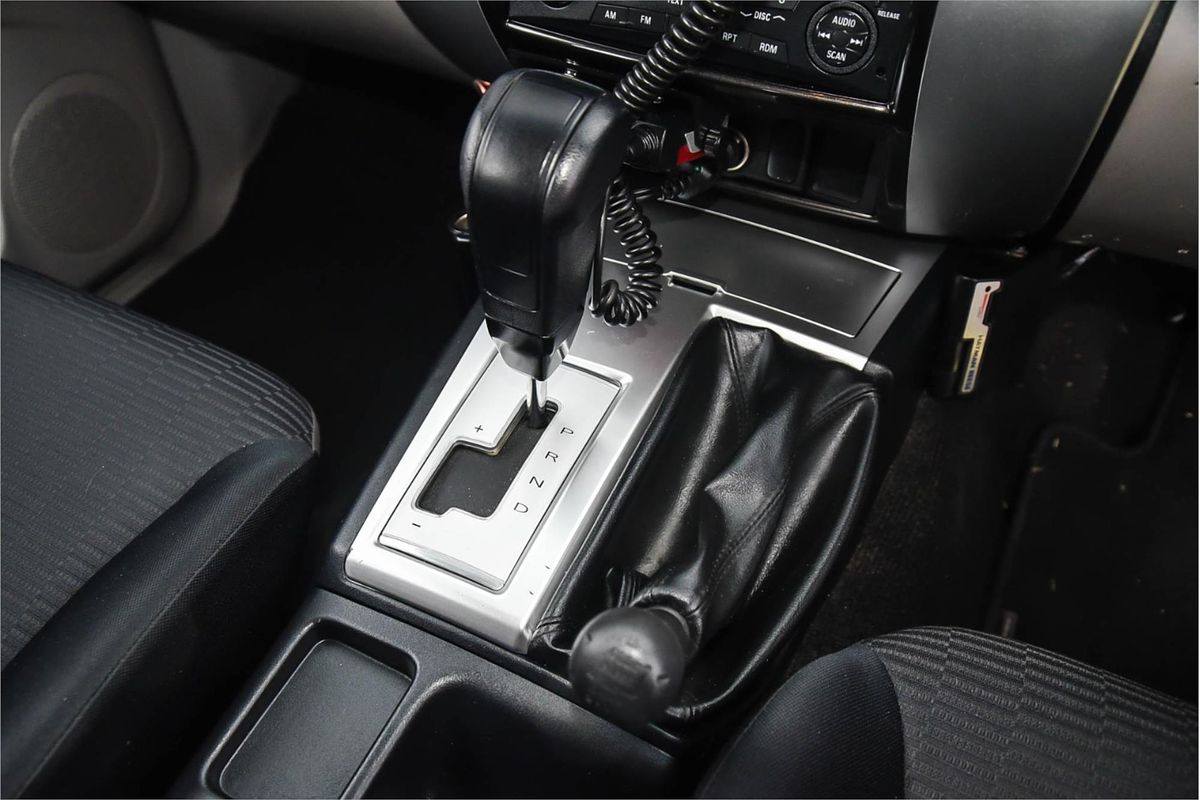 2011 Mitsubishi Challenger PB