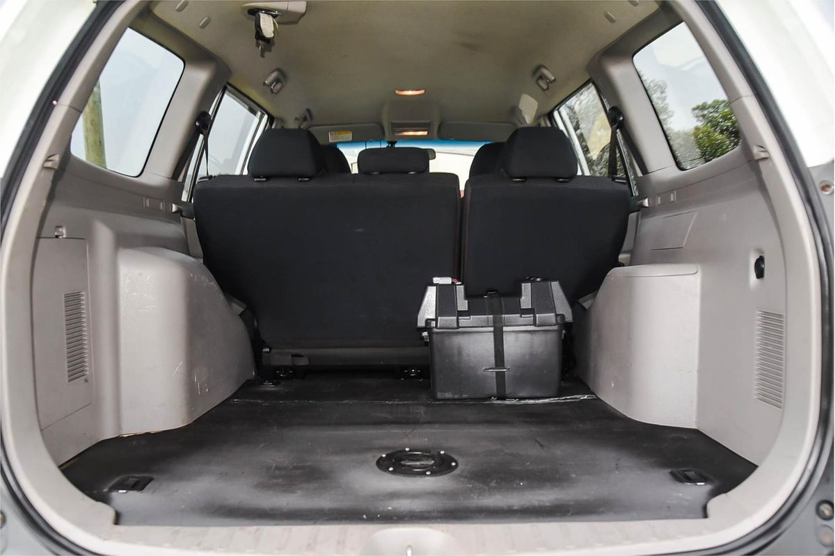 2011 Mitsubishi Challenger PB