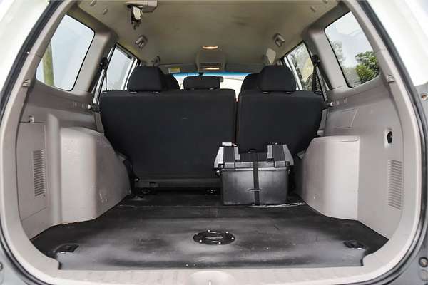 2011 Mitsubishi Challenger PB