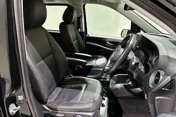 2020 Mercedes-Benz Valente 116CDI 447