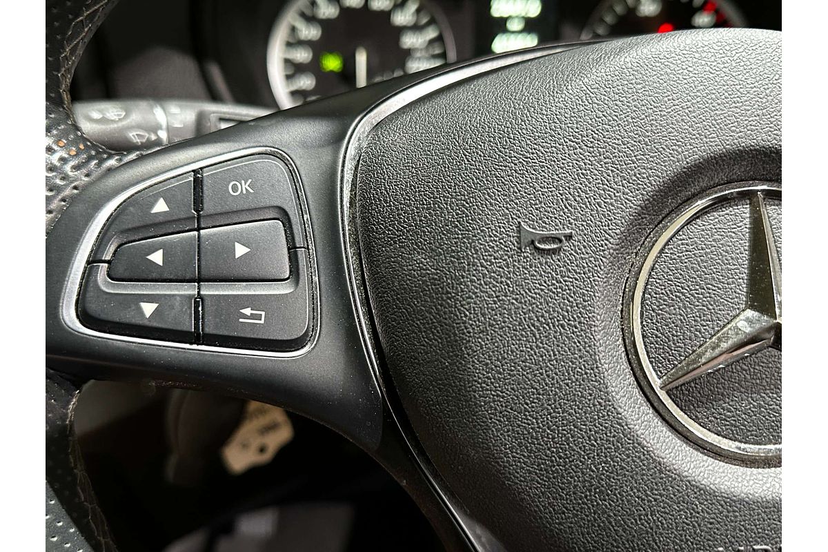 2020 Mercedes-Benz Valente 116CDI 447