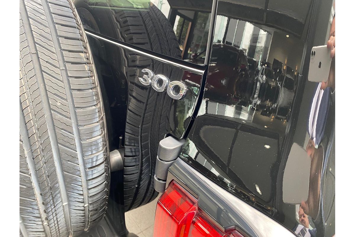 2024 GWM Tank 300 Ultra Hybrid P01