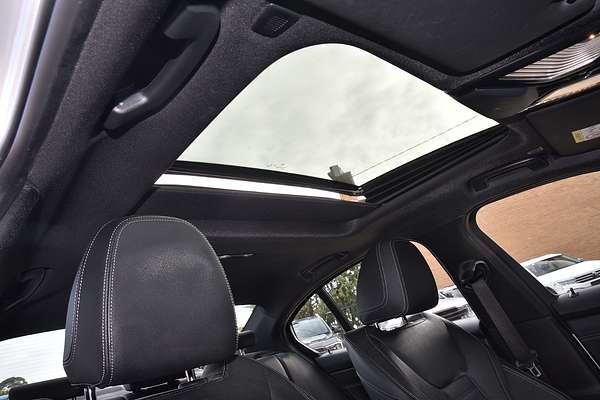 2020 BMW 3 Series 330e M Sport G20
