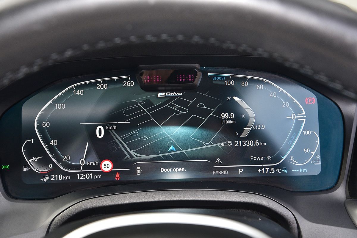 2020 BMW 3 Series 330e M Sport G20