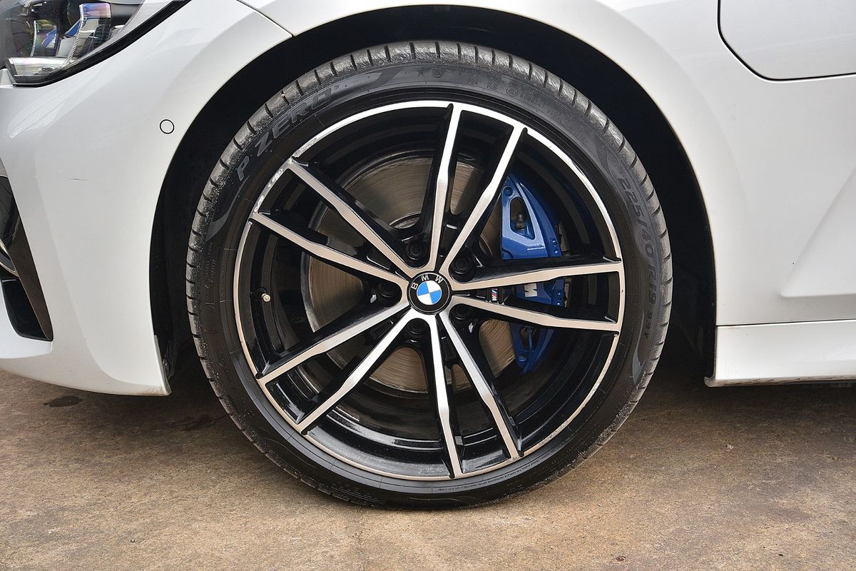 2020 BMW 3 Series 330e M Sport G20
