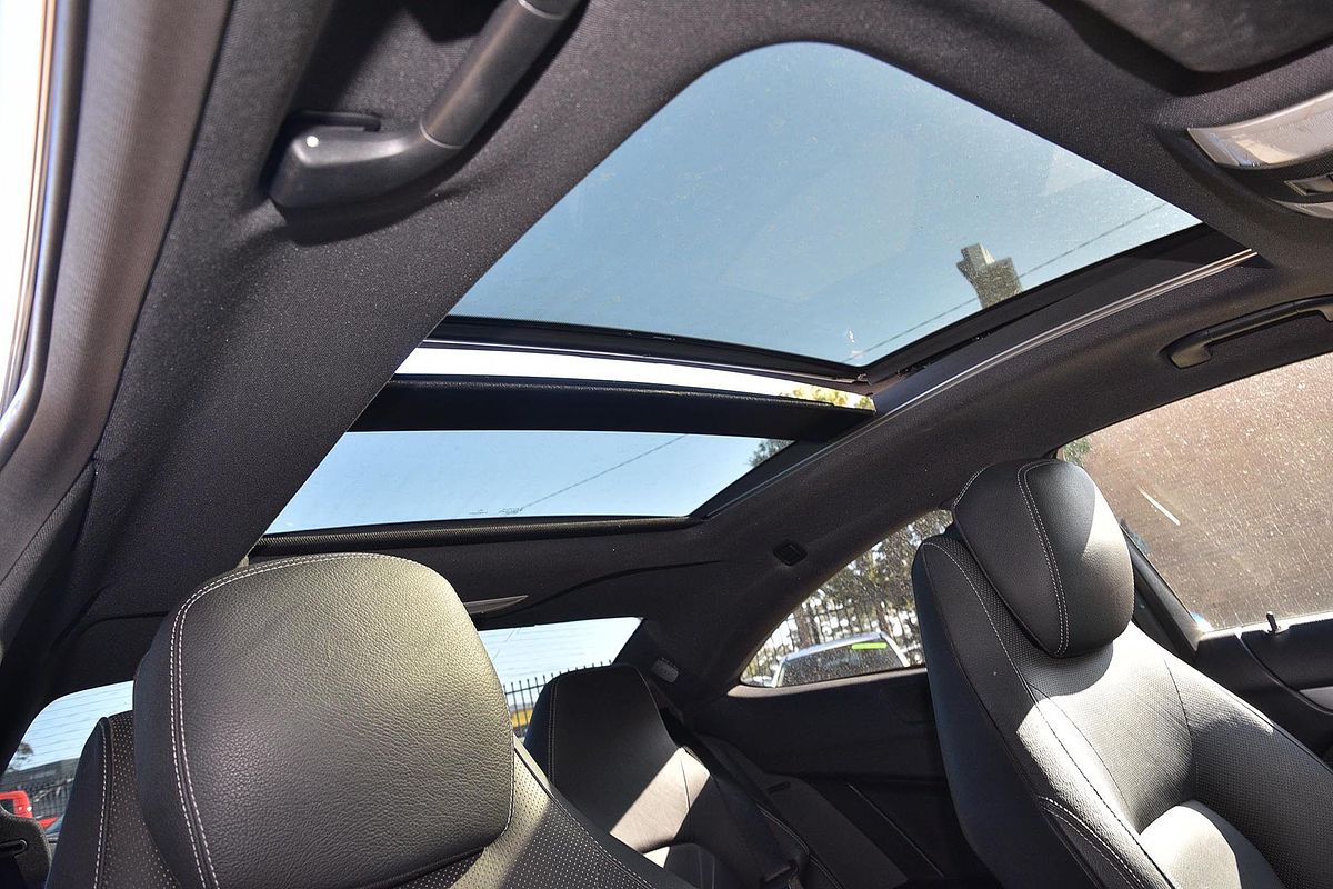 2012 Mercedes-Benz C-Class C250 BlueEFFICIENCY C204
