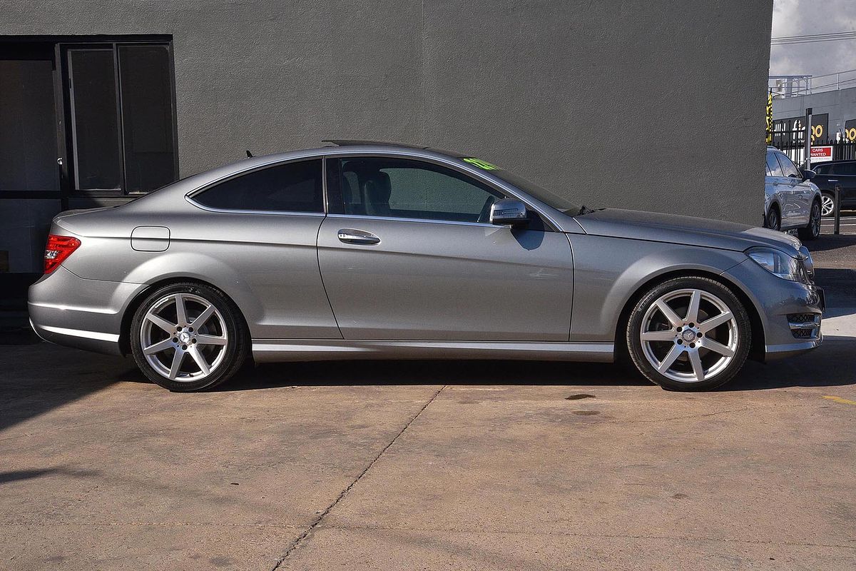 2012 Mercedes-Benz C-Class C250 BlueEFFICIENCY C204