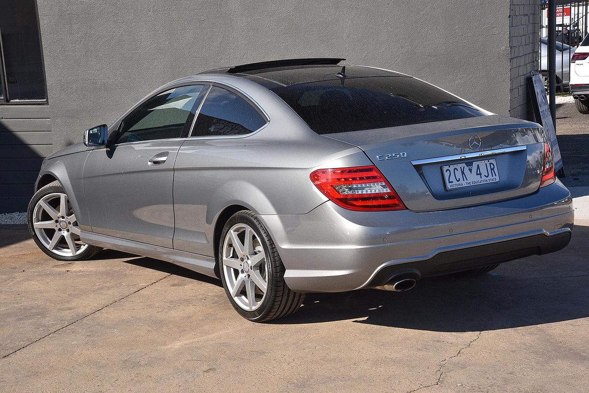 2012 Mercedes-Benz C-Class C250 BlueEFFICIENCY C204