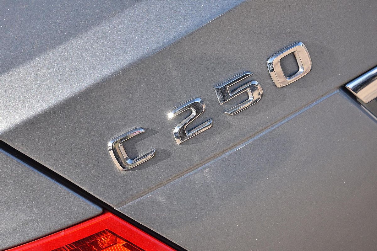 2012 Mercedes-Benz C-Class C250 BlueEFFICIENCY C204