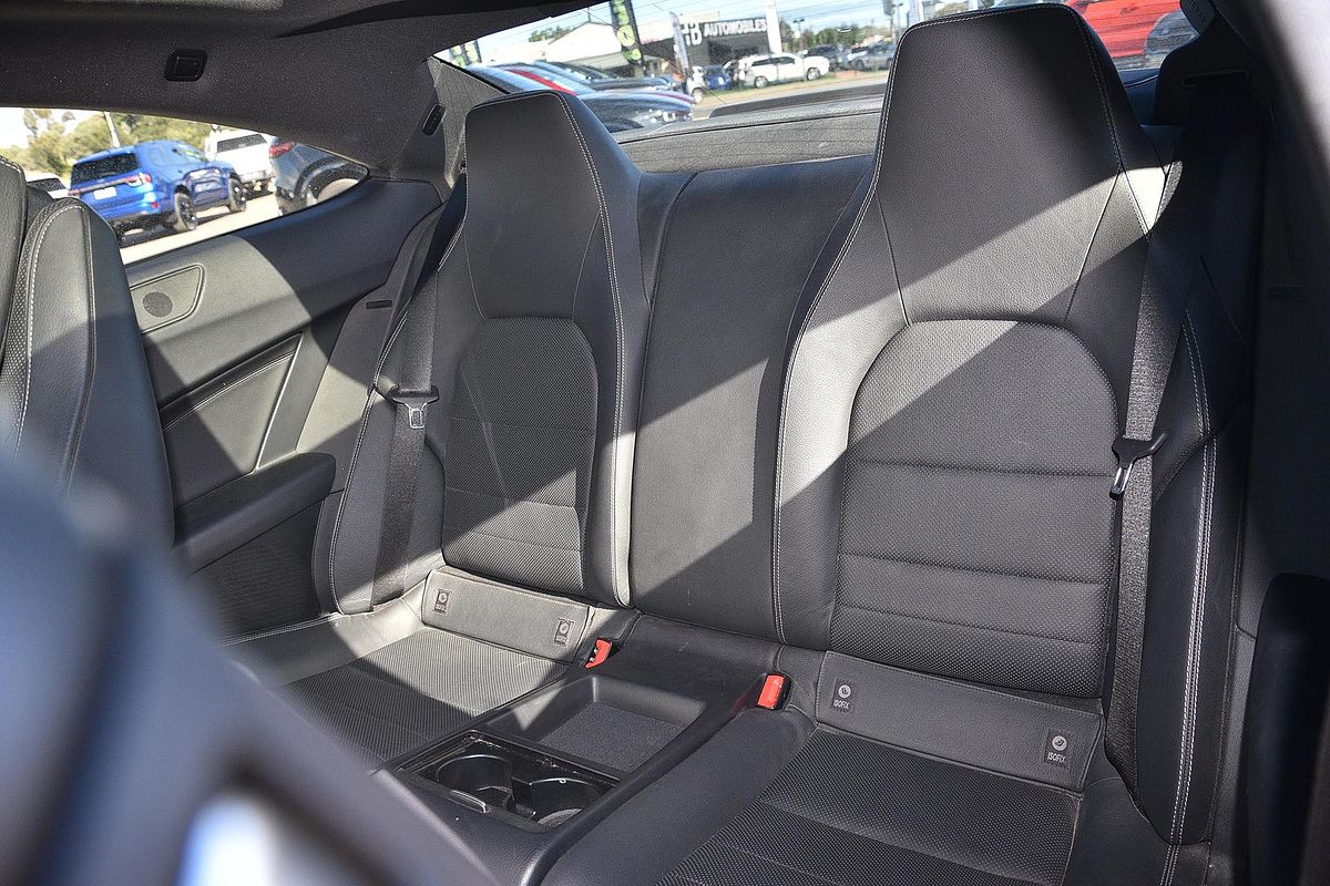 2012 Mercedes-Benz C-Class C250 BlueEFFICIENCY C204