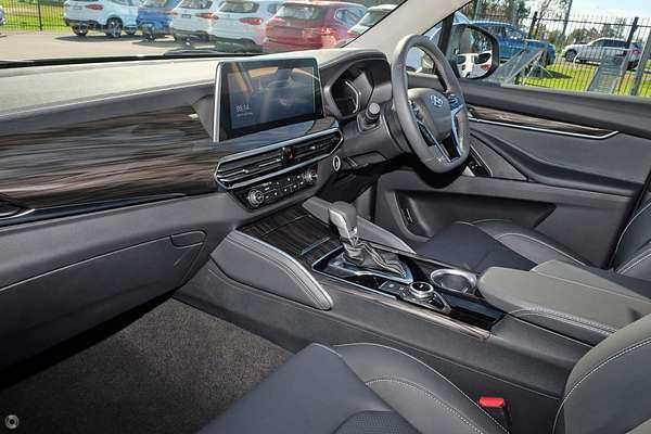 2024 LDV D90 Executive SV9A