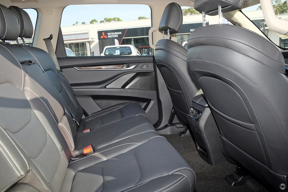 2024 LDV D90 Executive SV9A
