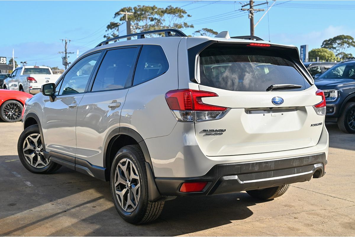 2023 Subaru Forester 2.5i 50 Years Edition S5
