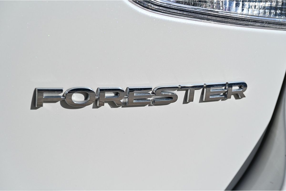 2023 Subaru Forester 2.5i 50 Years Edition S5