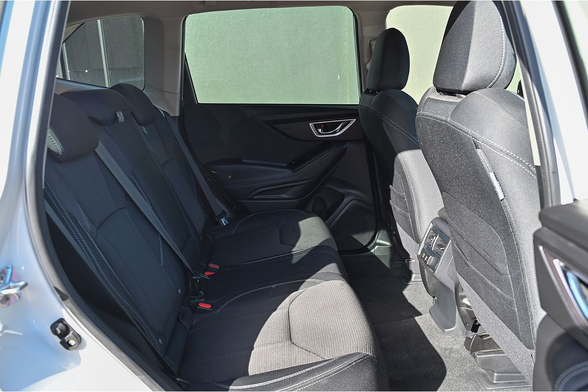 2023 Subaru Forester 2.5i 50 Years Edition S5