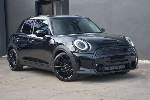 2023 MINI Hatch Cooper S Classic F55 LCI-2