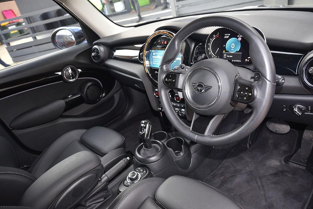 2023 MINI Hatch Cooper S Classic F55 LCI-2