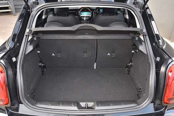 2023 MINI Hatch Cooper S Classic F55 LCI-2