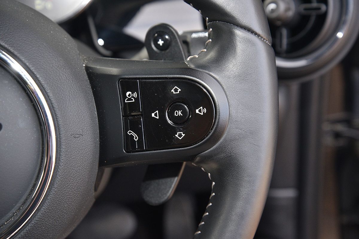 2023 MINI Hatch Cooper S Classic F55 LCI-2