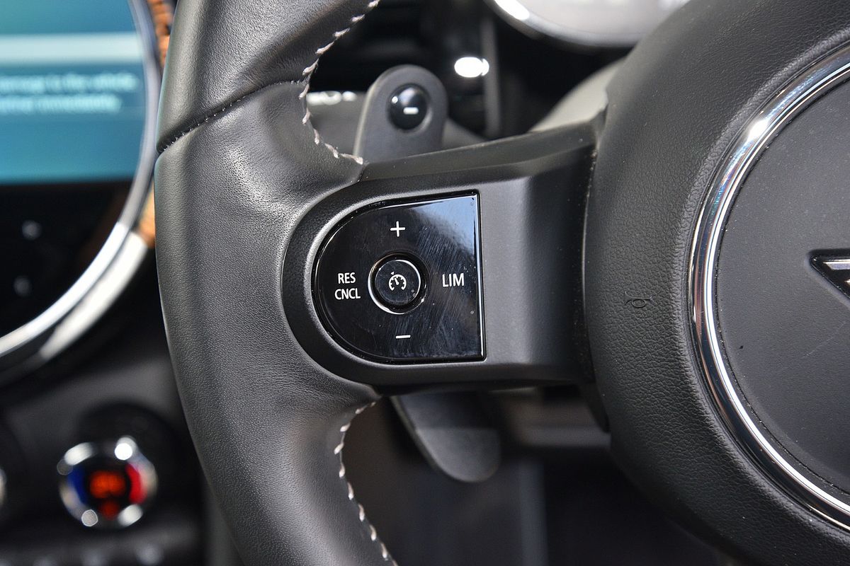 2023 MINI Hatch Cooper S Classic F55 LCI-2