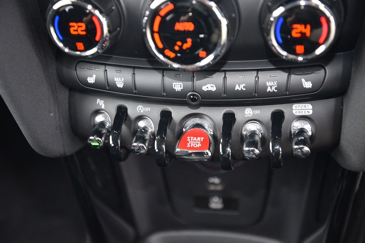 2023 MINI Hatch Cooper S Classic F55 LCI-2