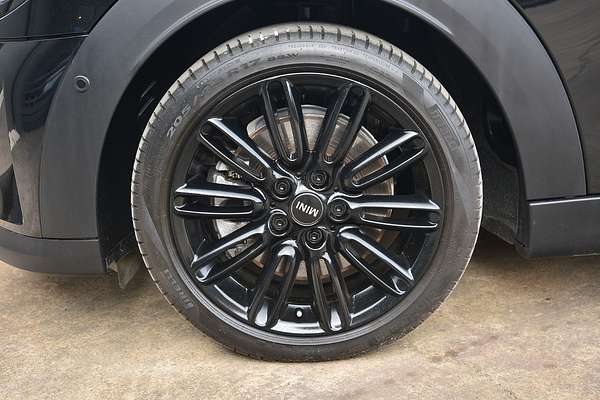 2023 MINI Hatch Cooper S Classic F55 LCI-2