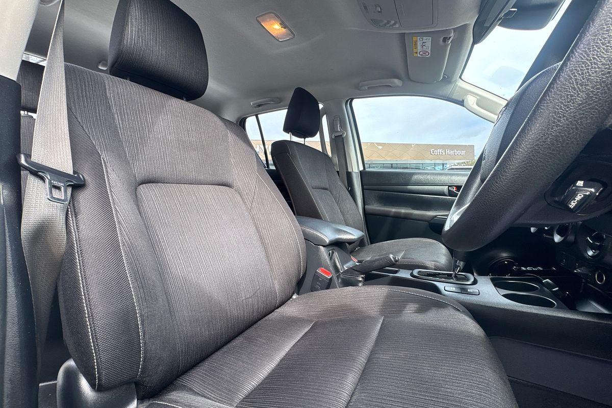 2019 Toyota Hilux SR GUN126R 4X4