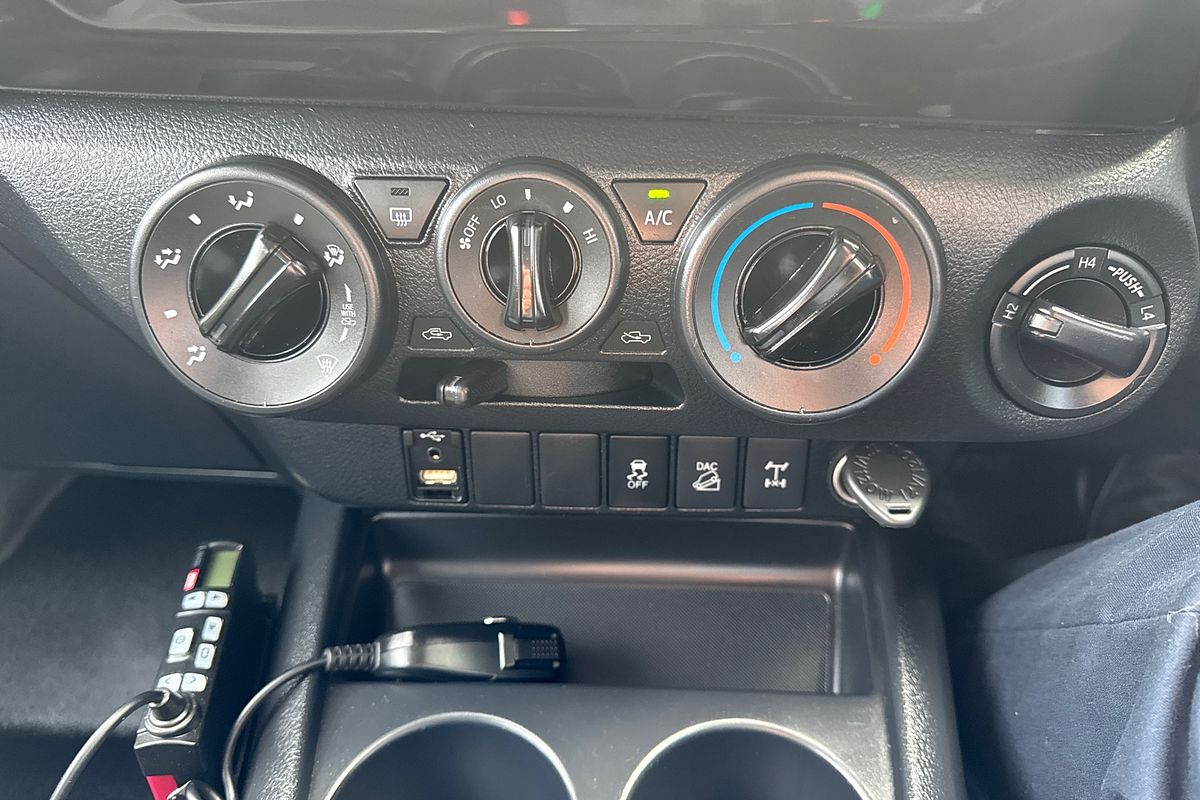 2019 Toyota Hilux SR GUN126R 4X4