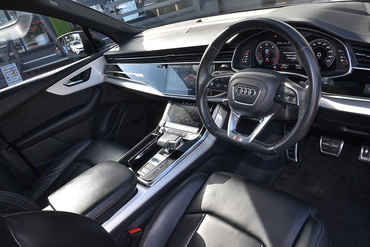 2020 Audi Q7 50 TDI S line 4M