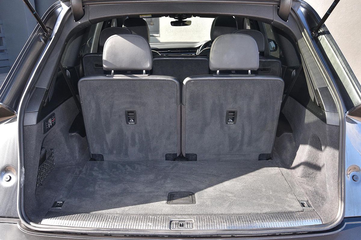 2020 Audi Q7 50 TDI S line 4M
