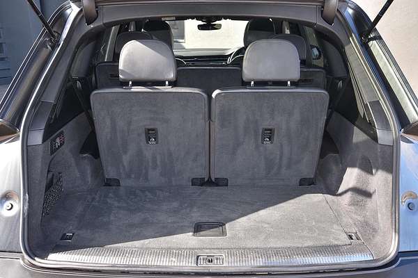 2020 Audi Q7 50 TDI S line 4M