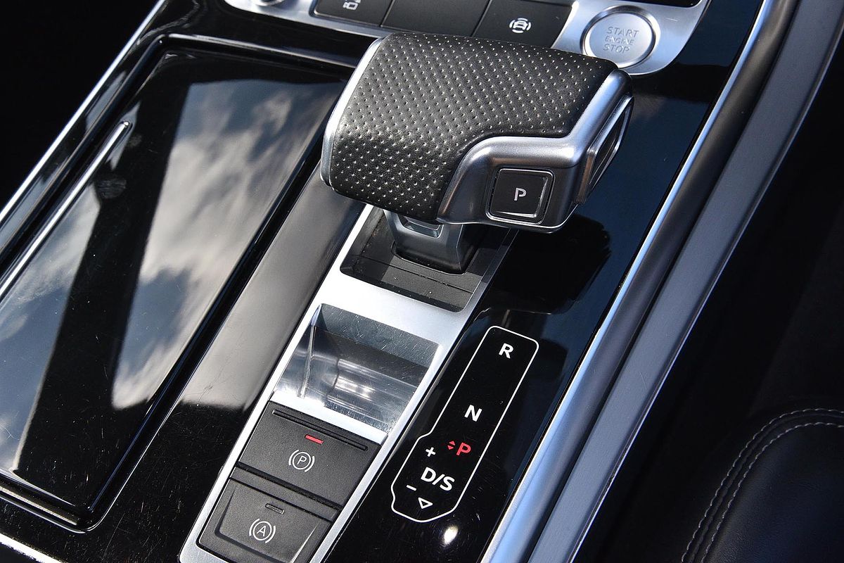 2020 Audi Q7 50 TDI S line 4M