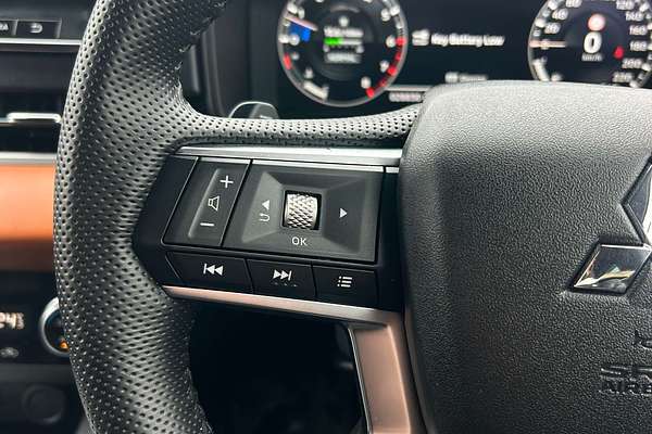 2022 Mitsubishi Outlander Exceed Tourer ZM