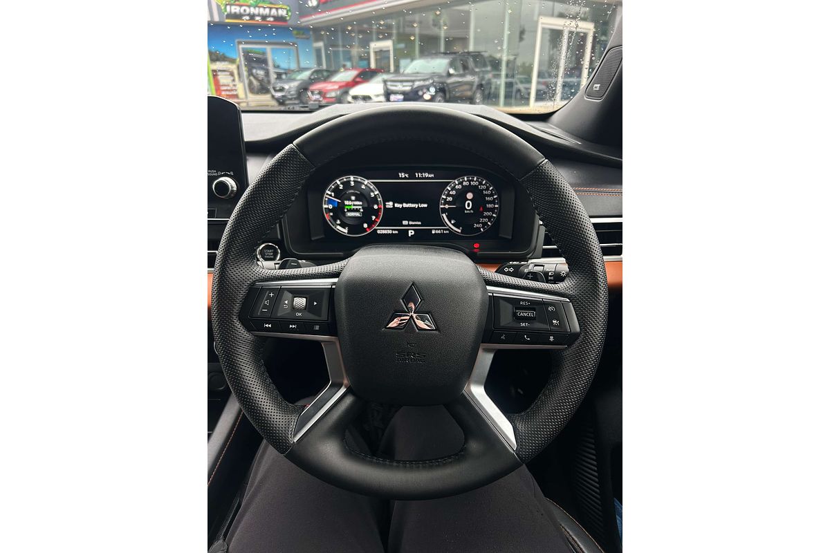 2022 Mitsubishi Outlander Exceed Tourer ZM