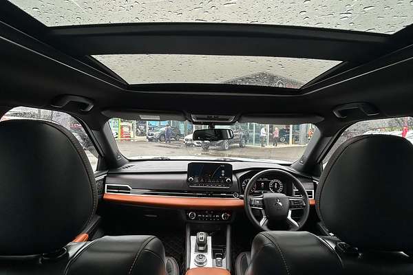 2022 Mitsubishi Outlander Exceed Tourer ZM