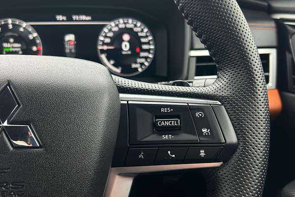 2022 Mitsubishi Outlander Exceed Tourer ZM