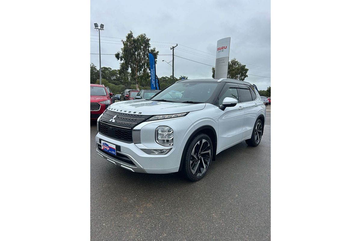 2022 Mitsubishi Outlander Exceed Tourer ZM