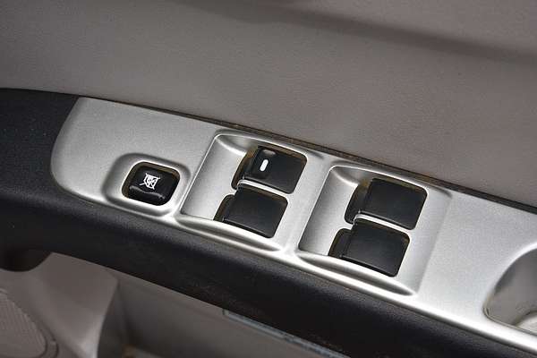 2014 Mitsubishi Triton GLX-R MN 4X4