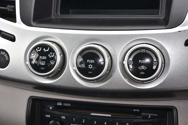 2014 Mitsubishi Triton GLX-R MN 4X4