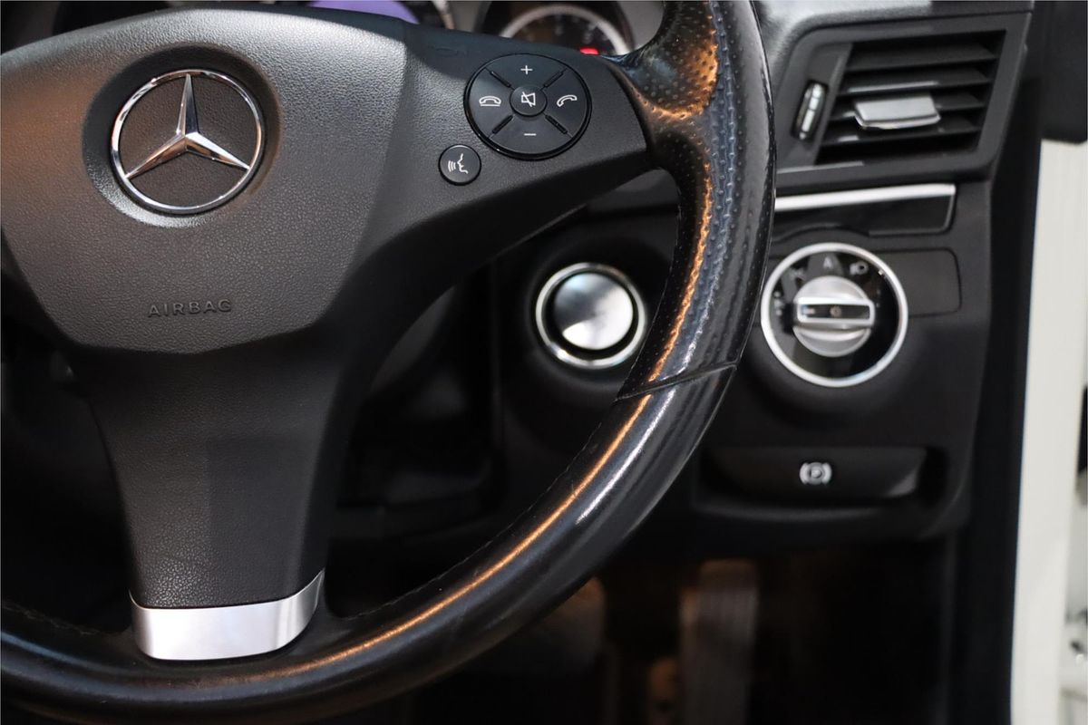 2010 Mercedes-Benz E-Class E250 CGI Avantgarde A207