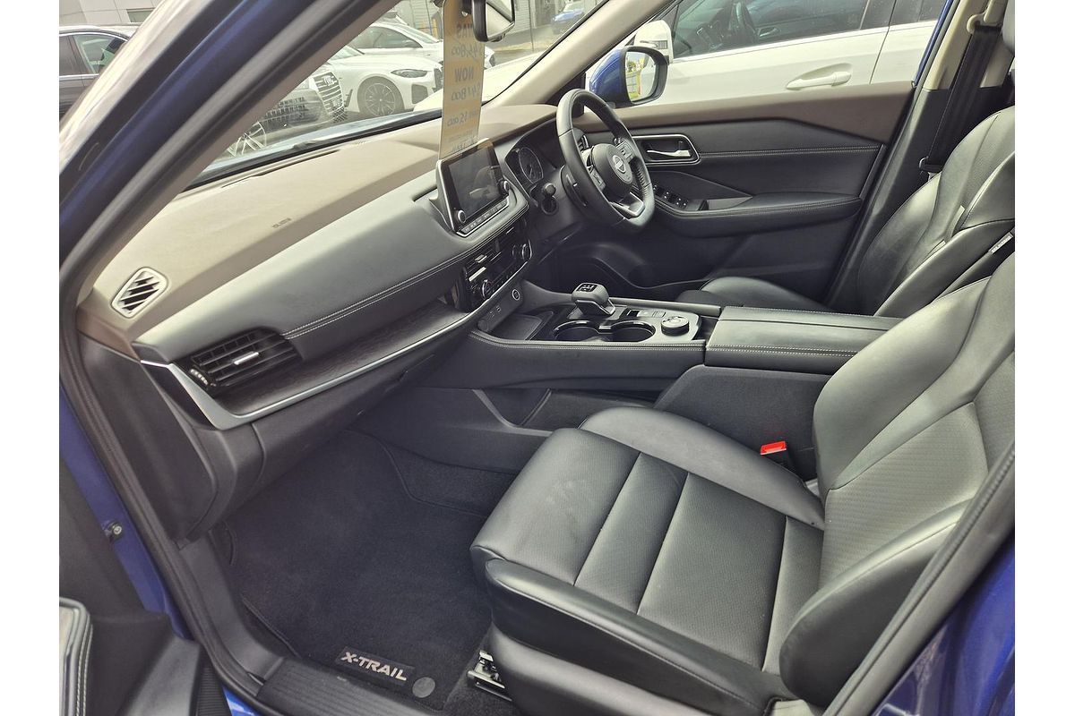 2023 Nissan X-TRAIL ST-L T33