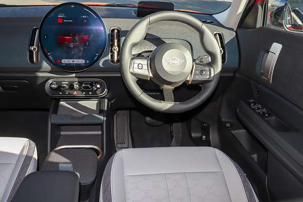 2024 MINI Countryman E Classic U25