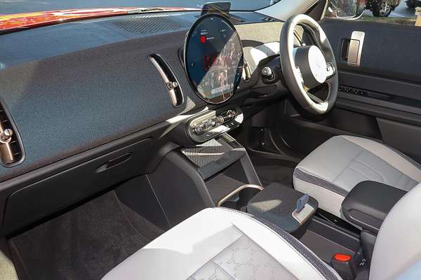 2024 MINI Countryman E Classic U25